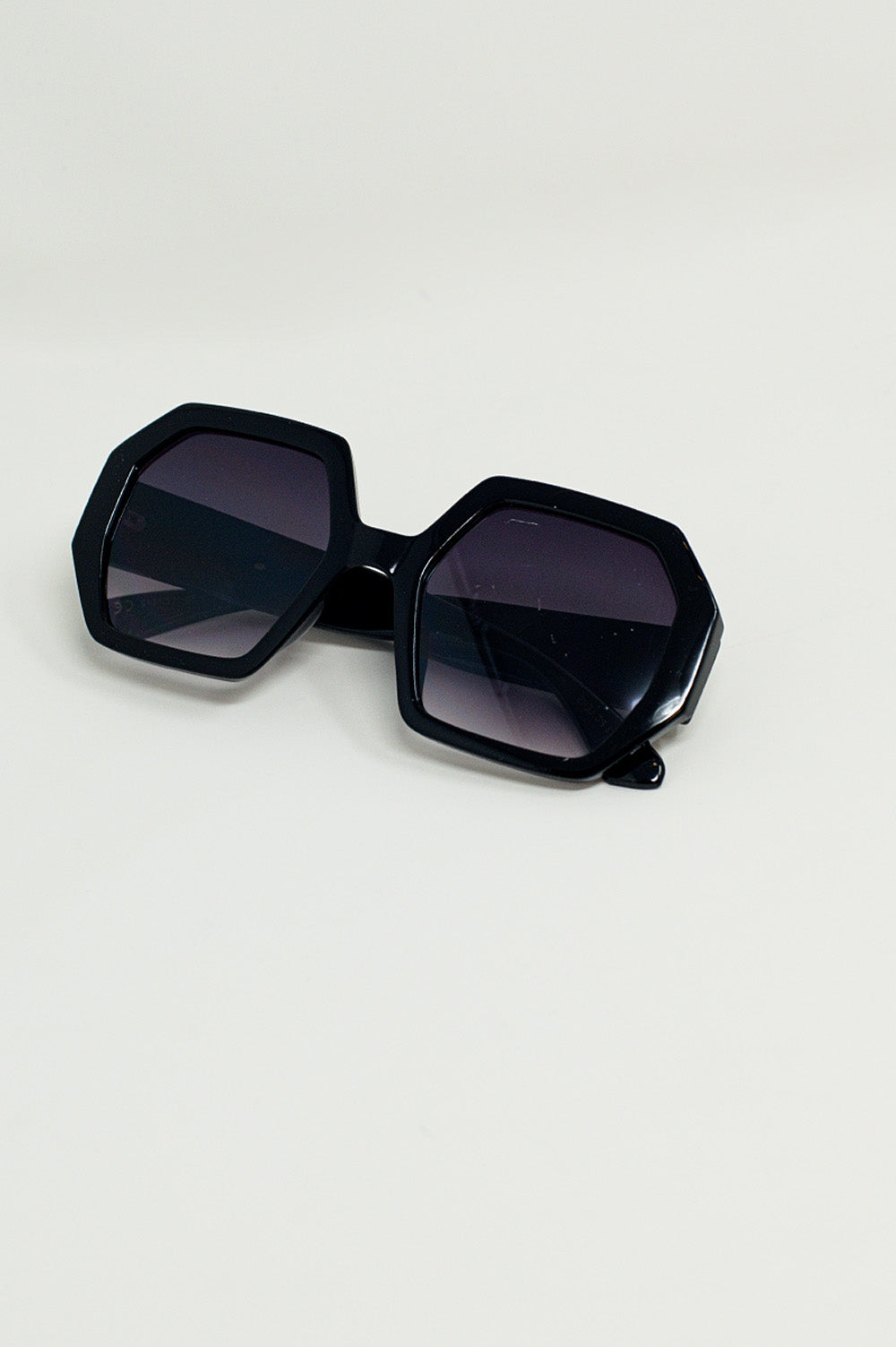 Black Hexagonal Oversized Sunglasses In Vintage - Szua Store