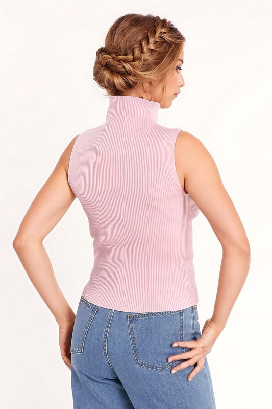 Knitted baby pink top without sleeves