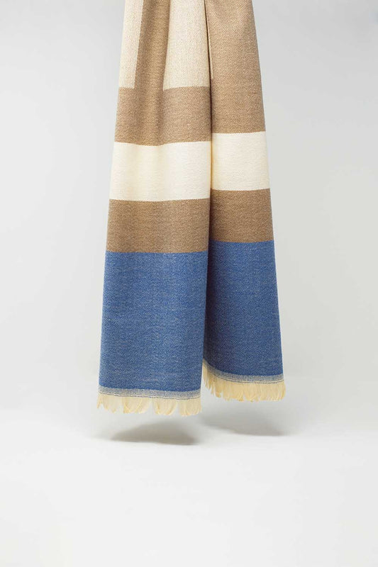 Multicolor scarf with strepes in beige and blue
