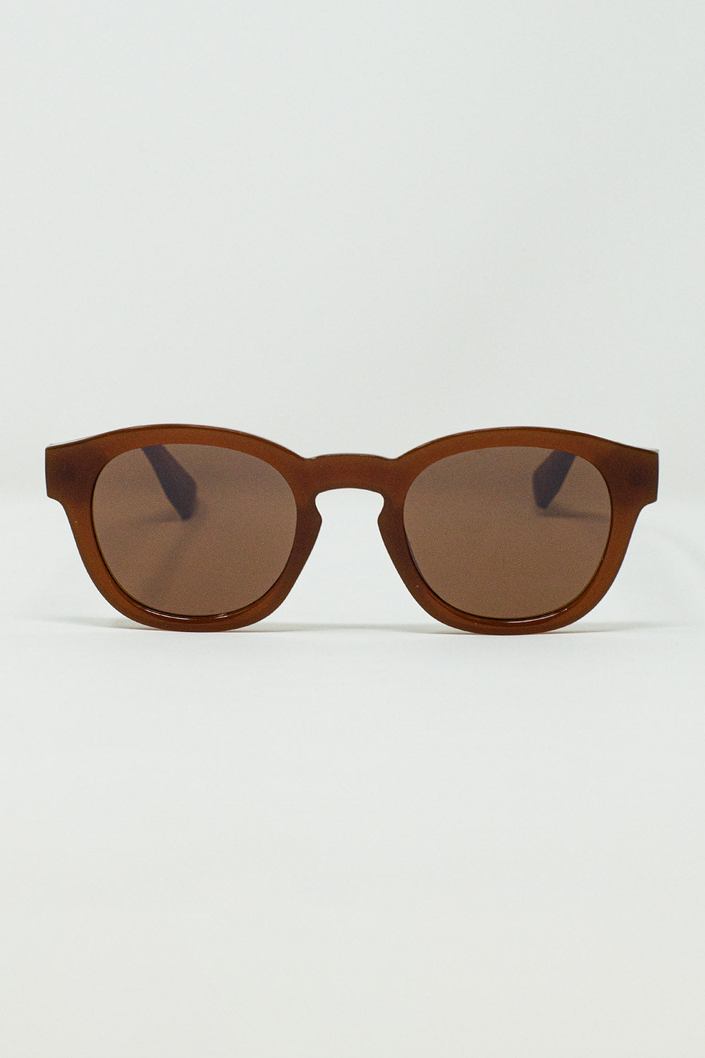 Q2 90's Round Sunglasses With Brown Tinted Lenses and Light Brown Frame