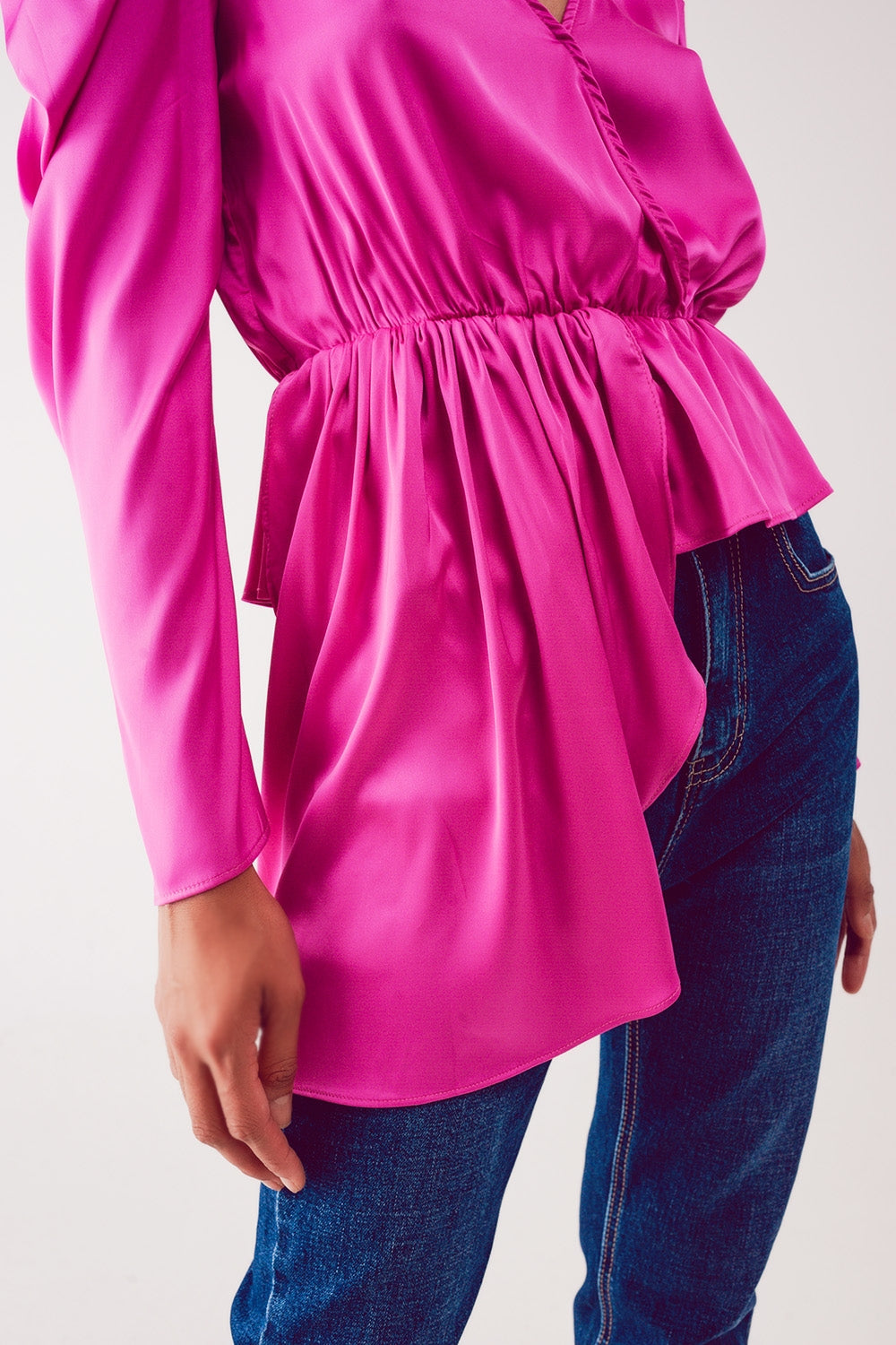 Asymmetric puff sleeve blouse in fuchsia