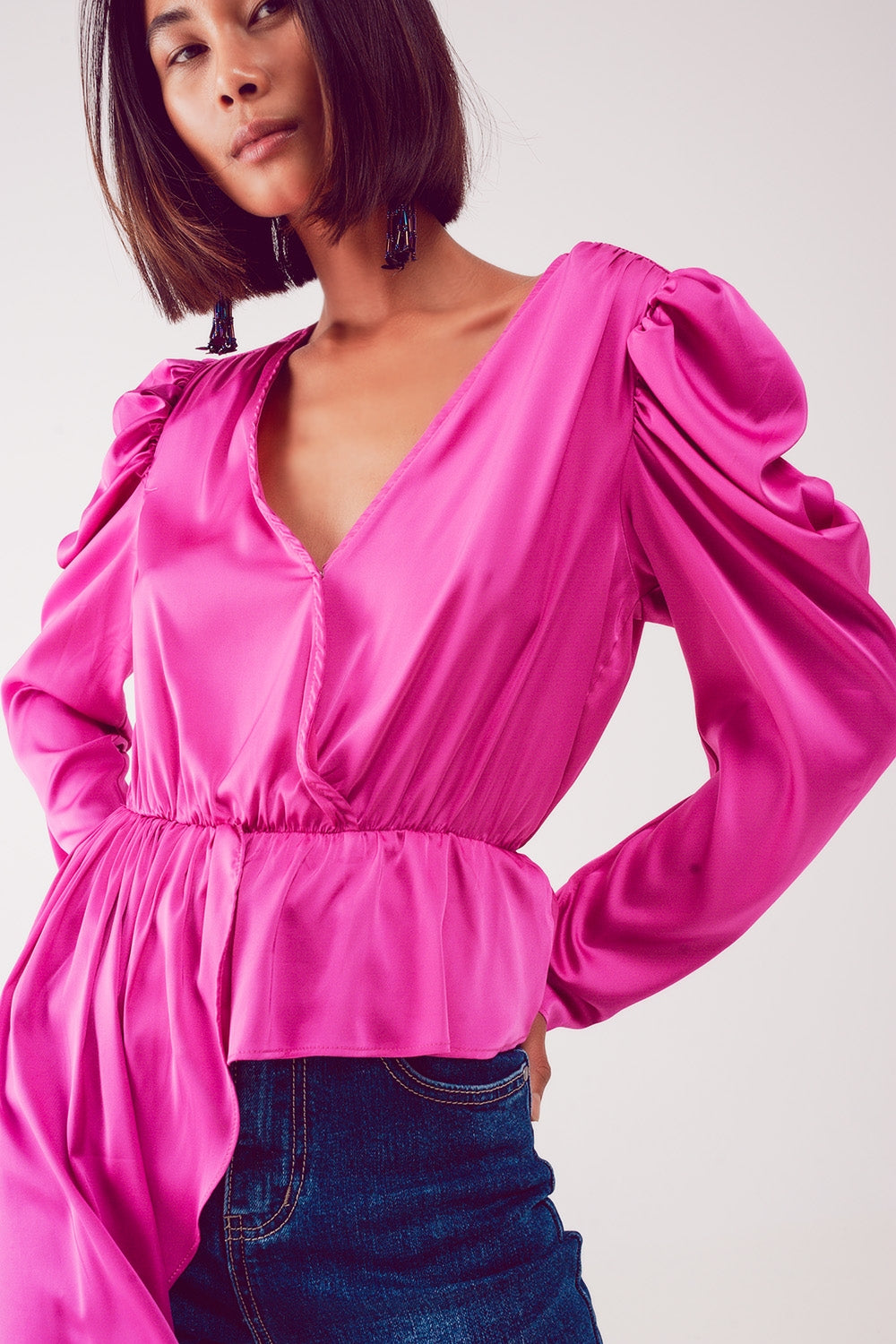 Asymmetric puff sleeve blouse in fuchsia