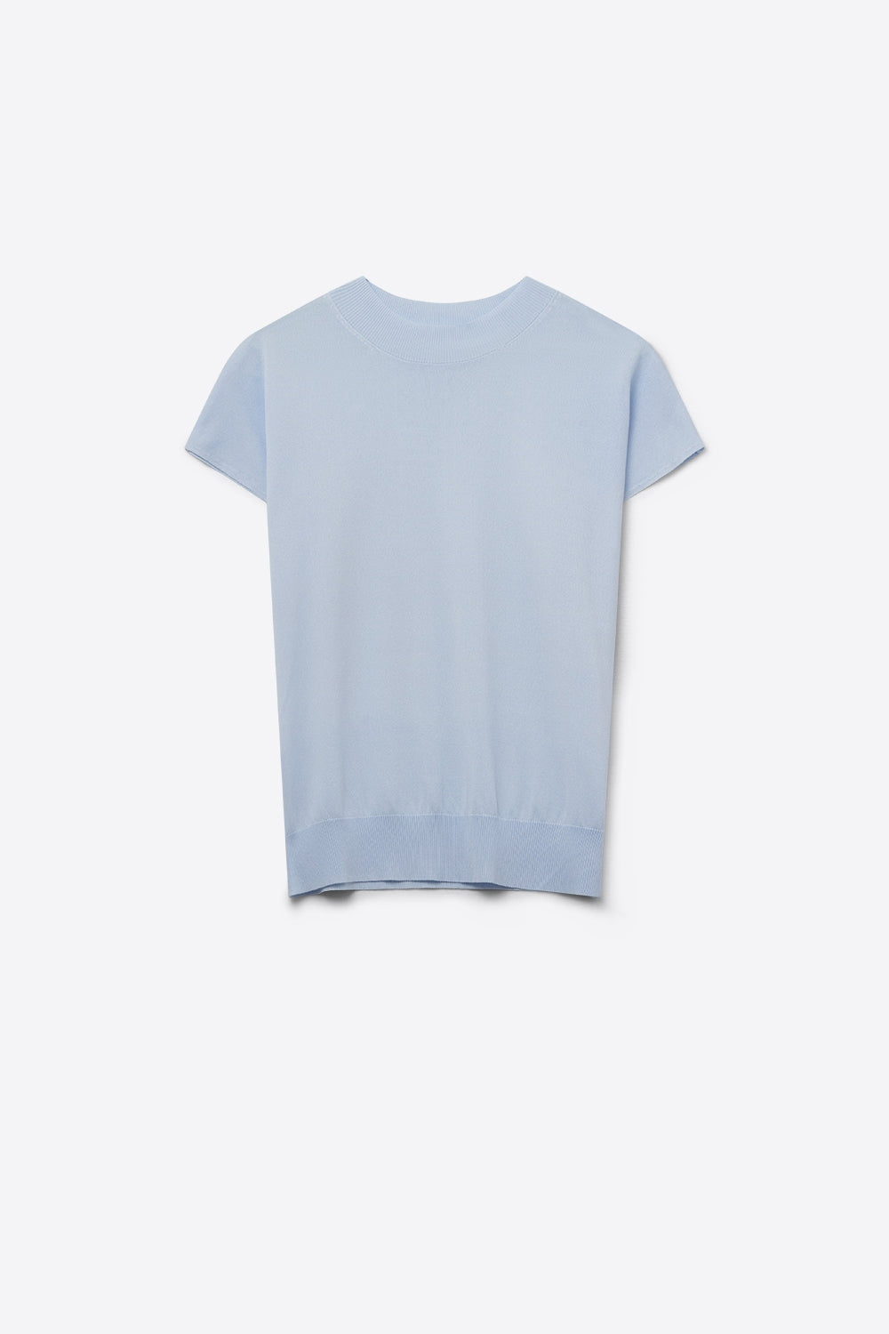 Q2 Baby blue turtleneck sweater with fitted short sleeves