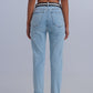 Basic mom jean in light blue