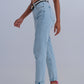 Basic mom jean in light blue