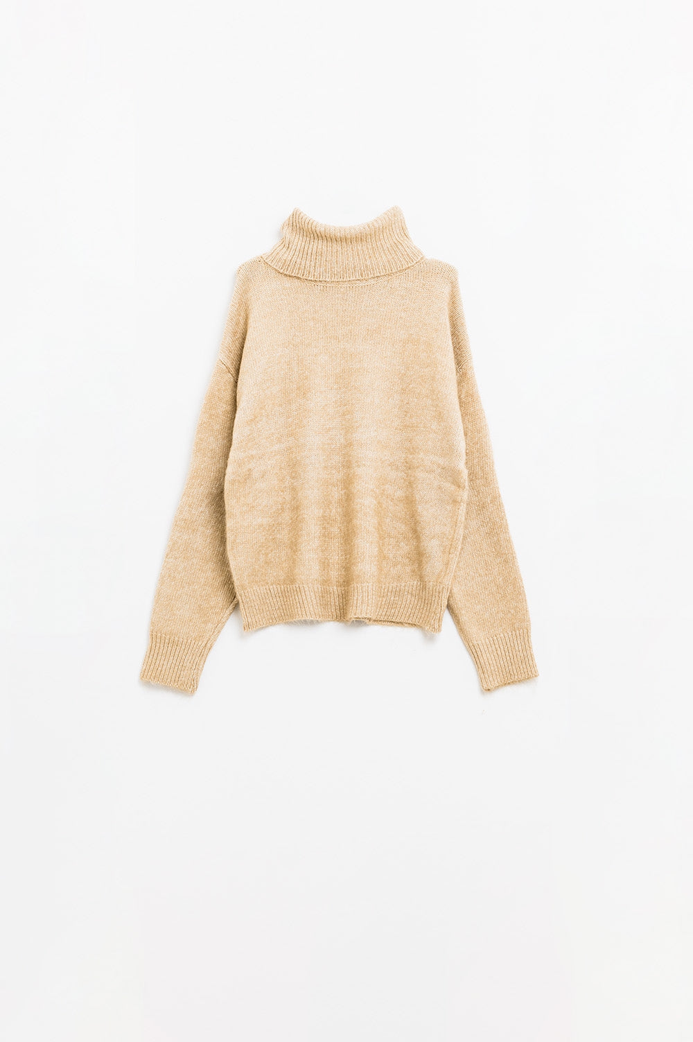 Jersey beige de cuello alto y mangas caídas