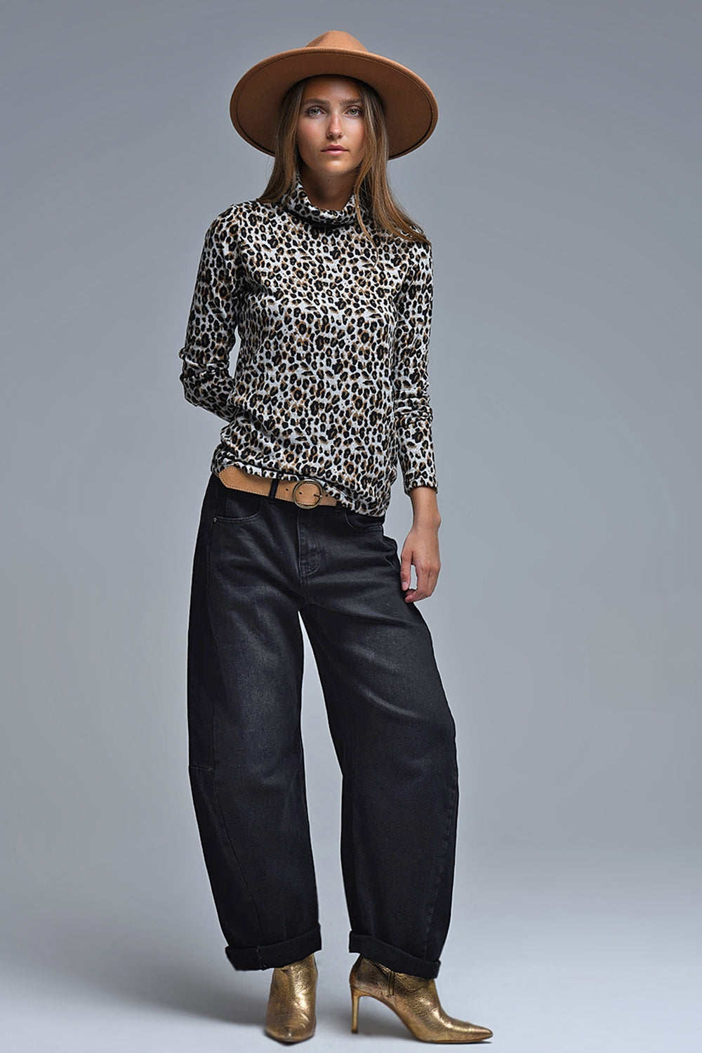 Black Barrel Jeans With Side Seam Detail