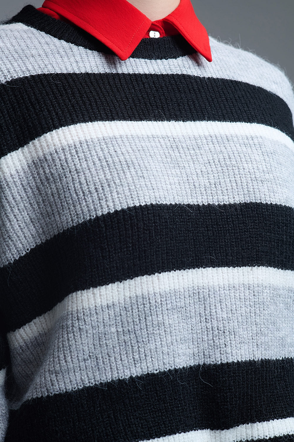 Black jersey with white and grey stripes