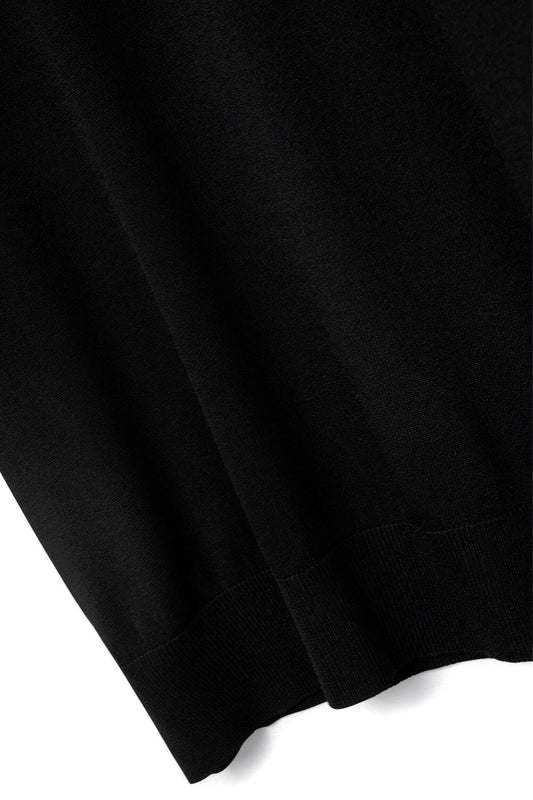 Black turtleneck sweater with fitted short sleeves