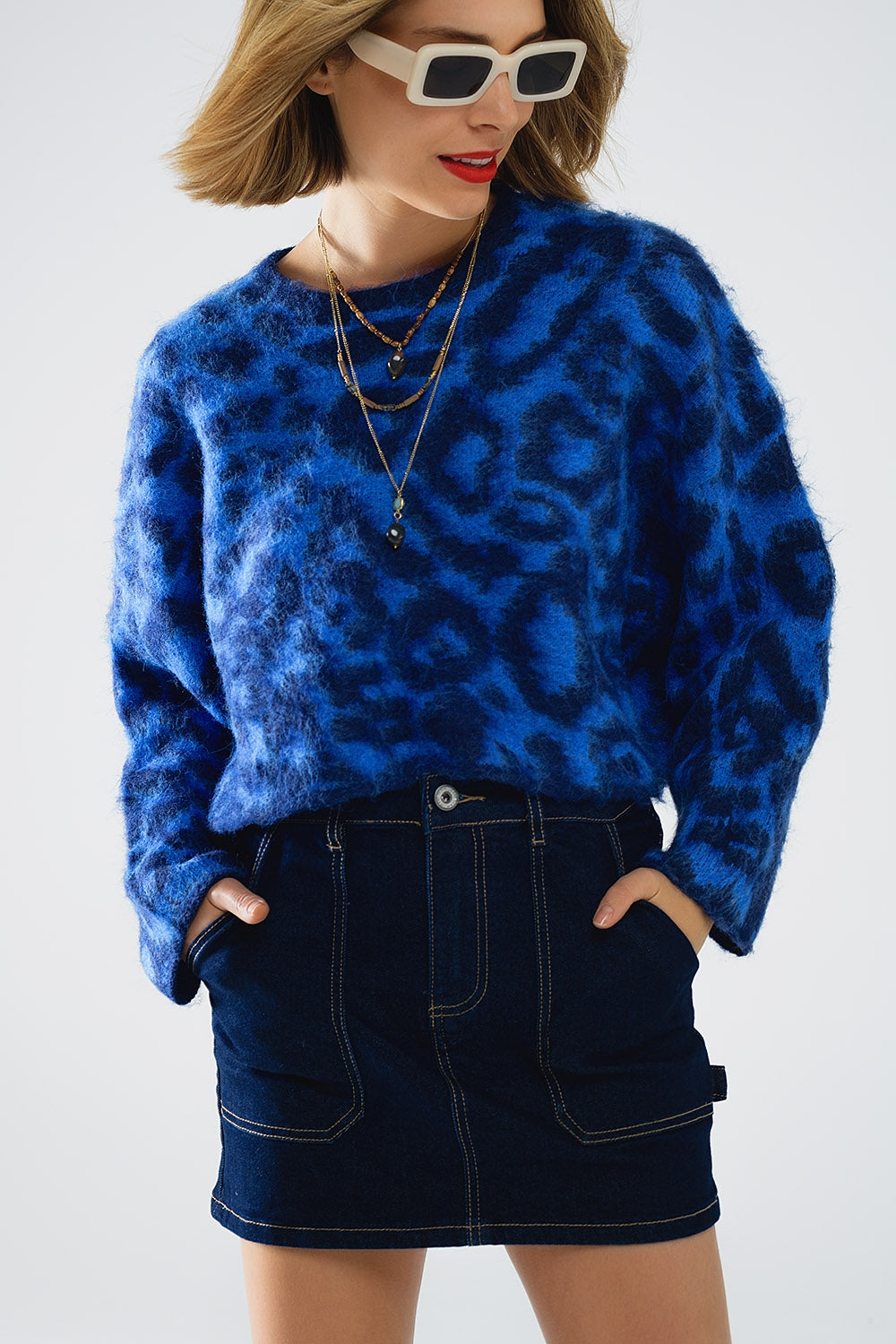 Q2 Blue Leopard print sweater made of knitted fabric with wool