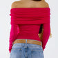 Top ajustado con hombros descubiertos en fucsia