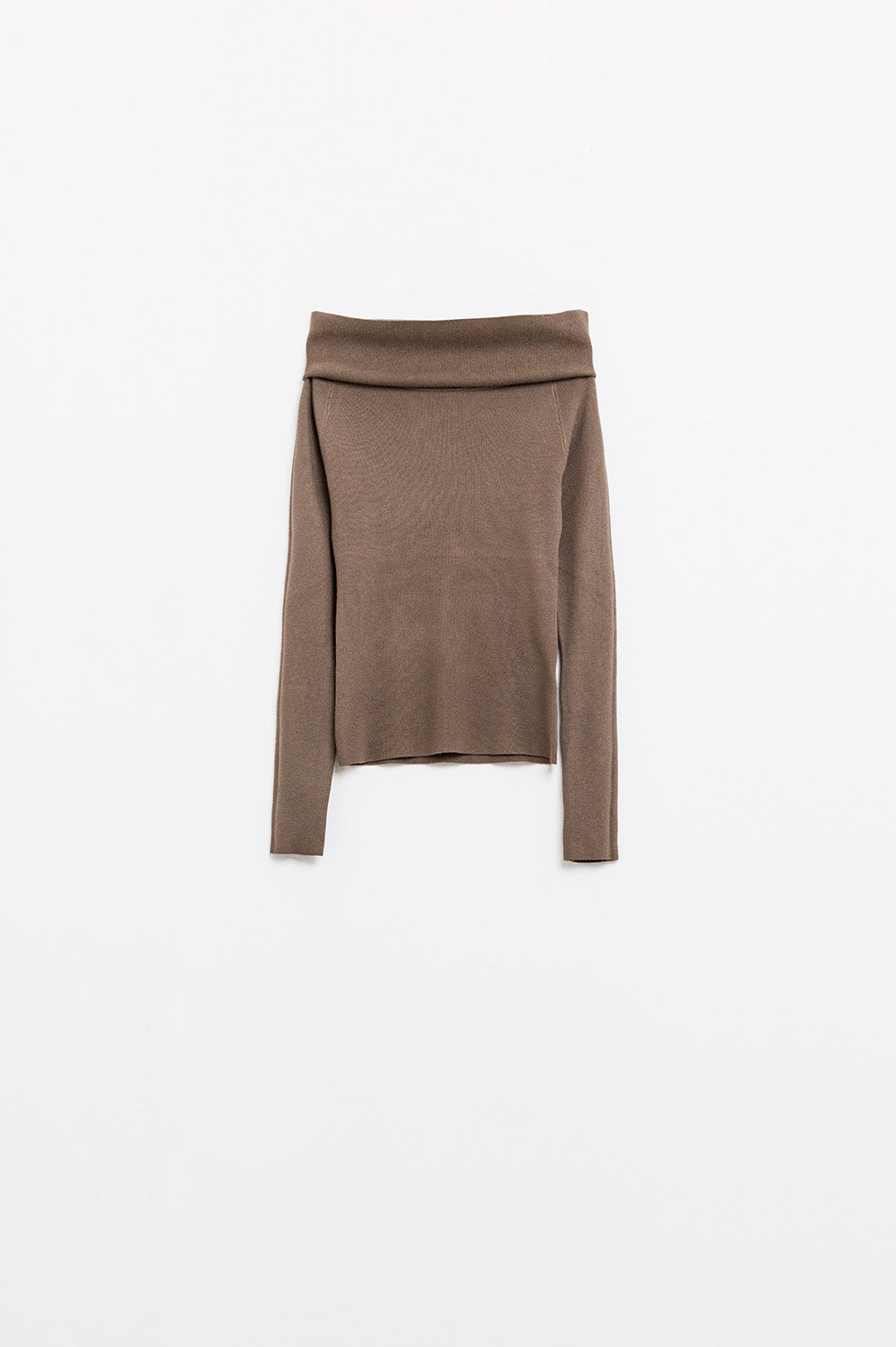 Q2 brown fine knit sweater with wide boat neck