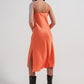 Vestido camisola midi de raso naranja de alto brillo