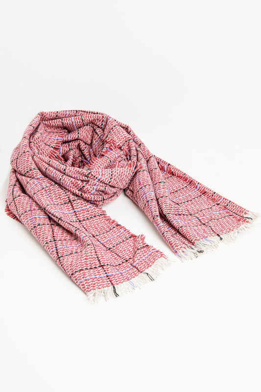 checkered scarf in red