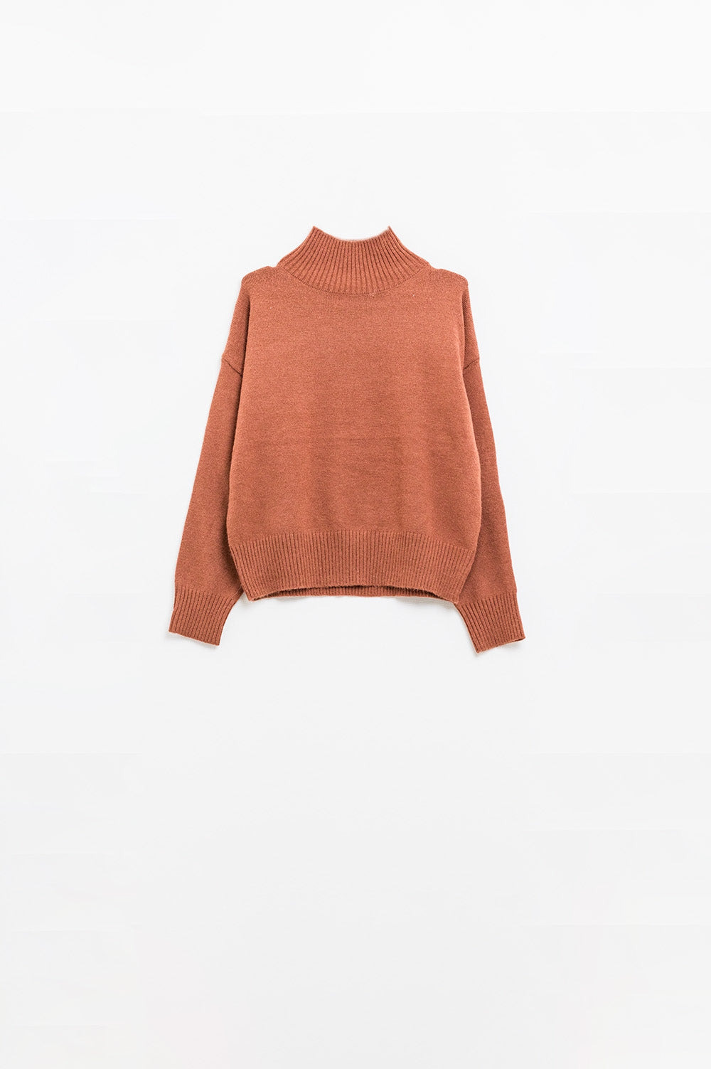 Q2 chunky knit sweater in camel with turtleneck