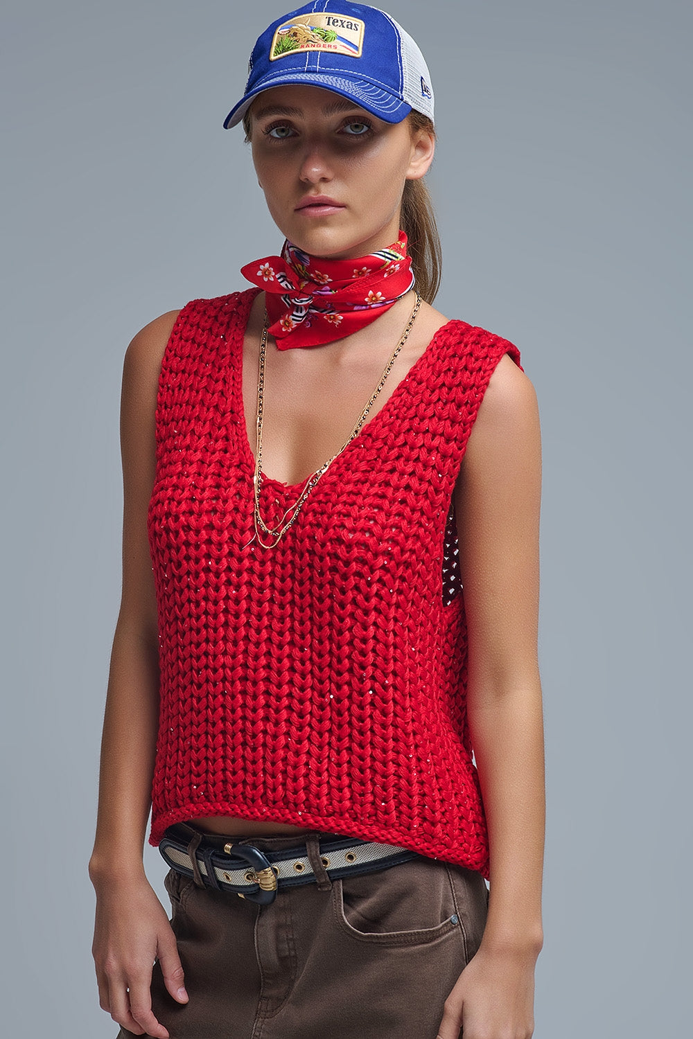 Q2 Crochet Cropped Vest in Red With sequins Thread