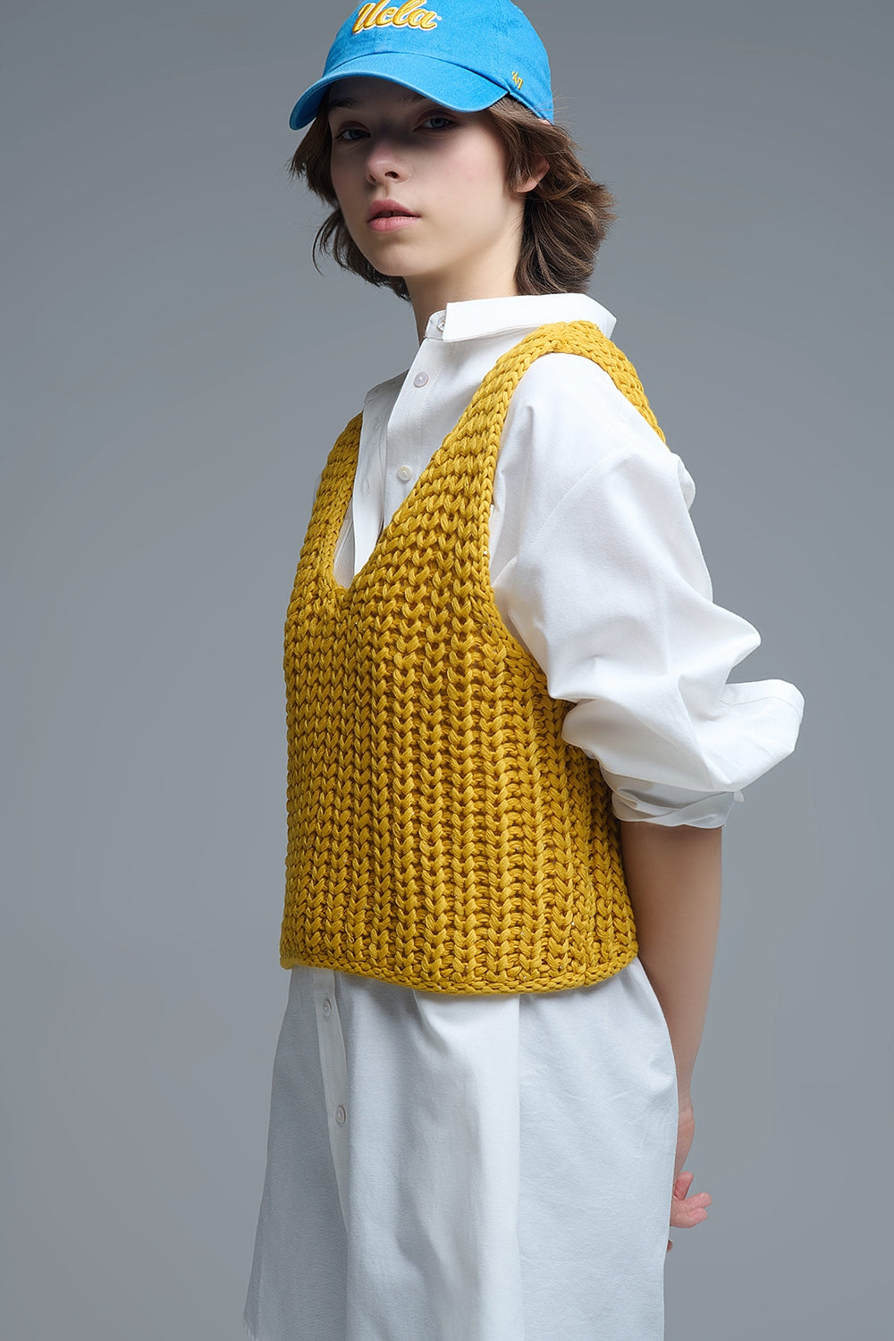 Q2 Crochet Cropped Vest in Yellow With sequins Thread