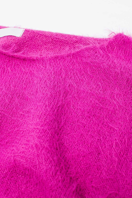 cropped fluffy sweater in fuchsia fitted at the waist