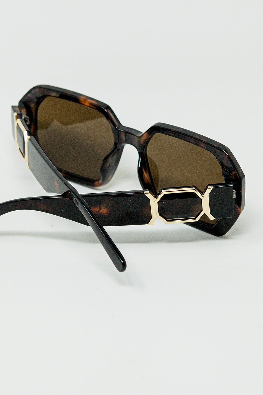 Diamond-Shaped Sunglasses In Ember with Tinted Lenses in Tortoise Shell