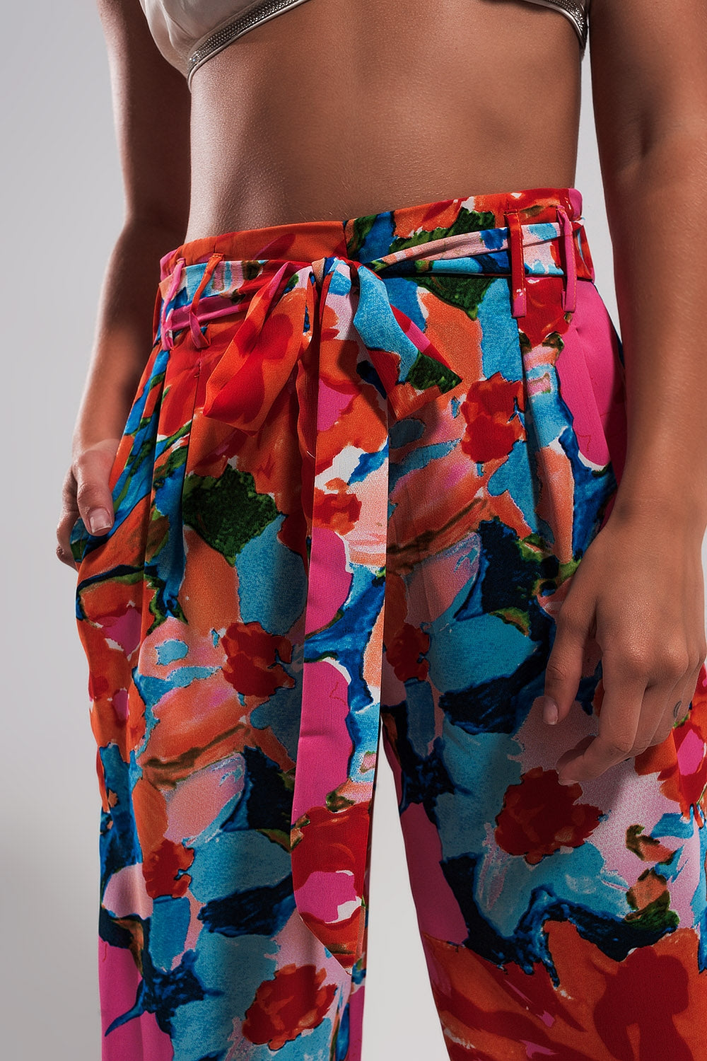 Elastic back pants in bright floral