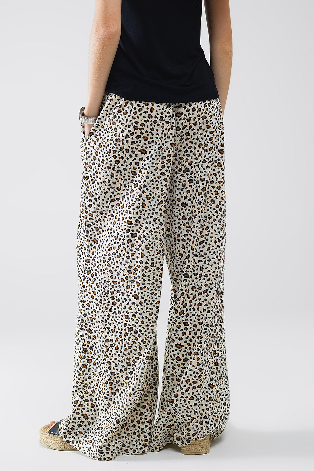 Elasticated Waist Straight Leg Pants In Leopard Print