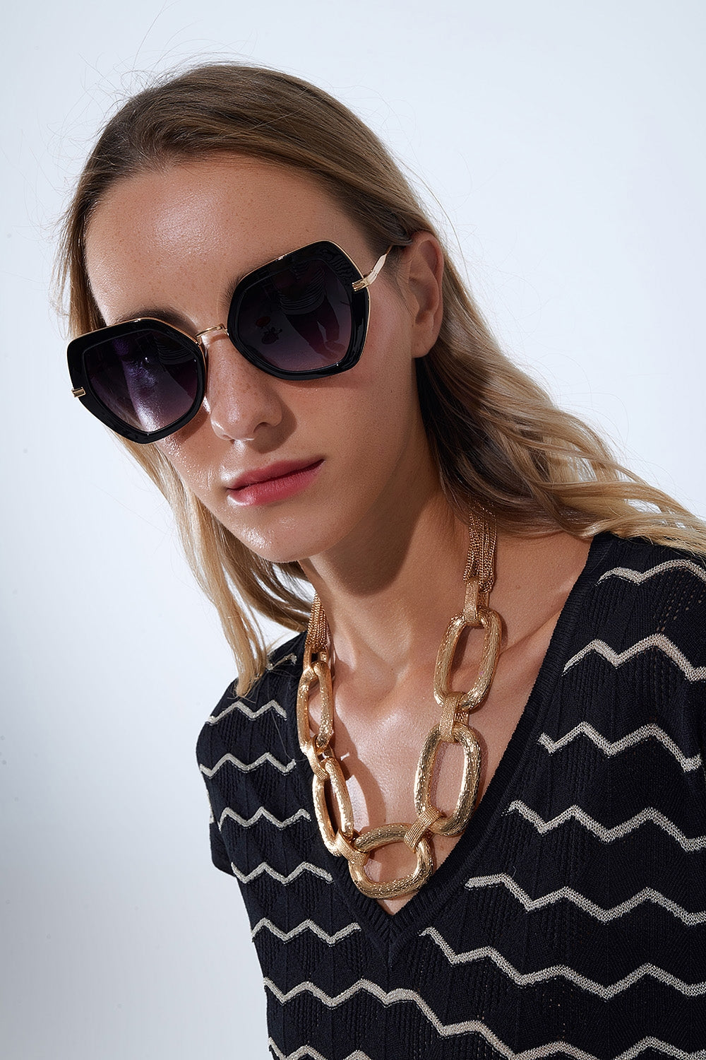 Q2 Extra Large Hexagonal Cat Eye Sunglasses in Black