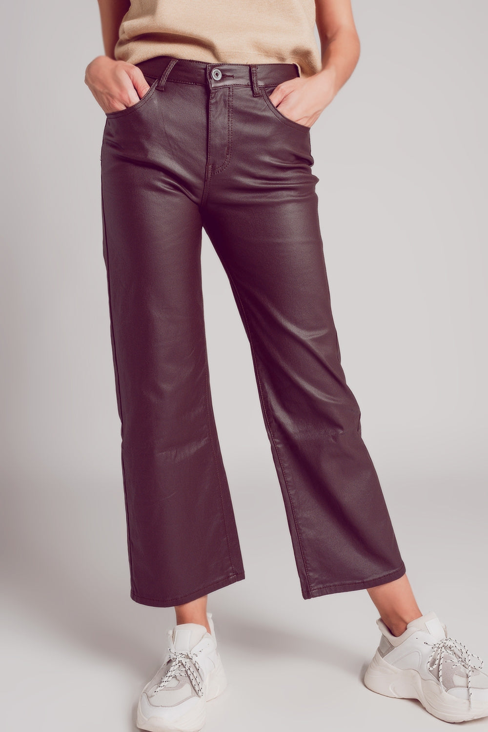 Q2 Faux leather wide leg trouser in chocolate brown