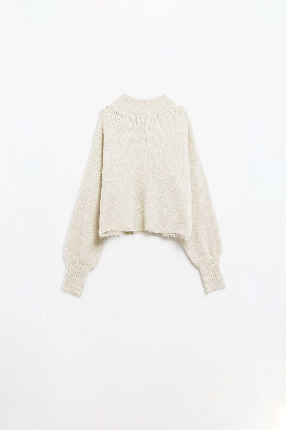 Q2 Fluffy beige sweater with high neck and balloon sleeves