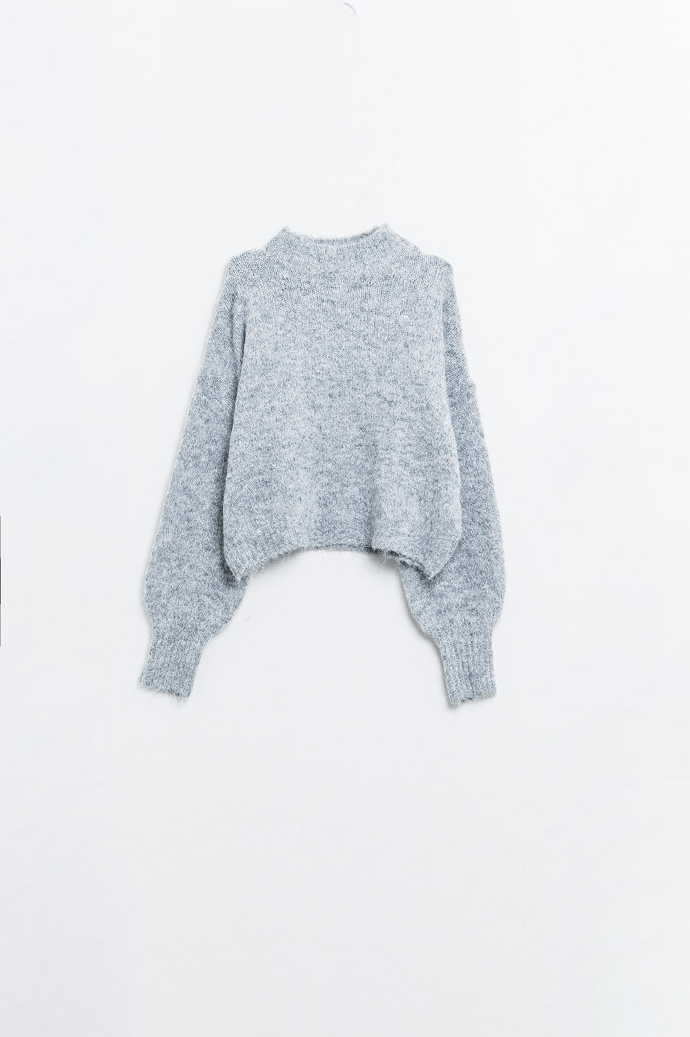 Q2 Fluffy grey sweater with high neck and balloon sleeves