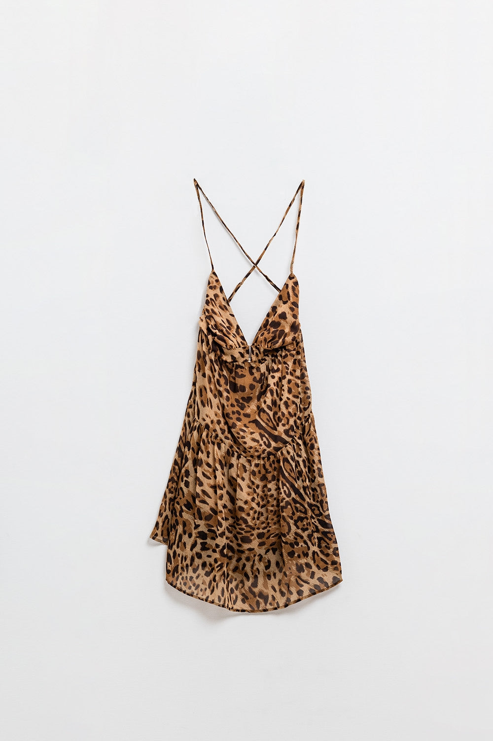 Vestido BabyDoll de gasa con escote halter y espalda abierta en estampado de leopardo