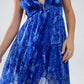 Vestido BabyDoll con espalda abierta y cuello halter en estampado de serpiente azul