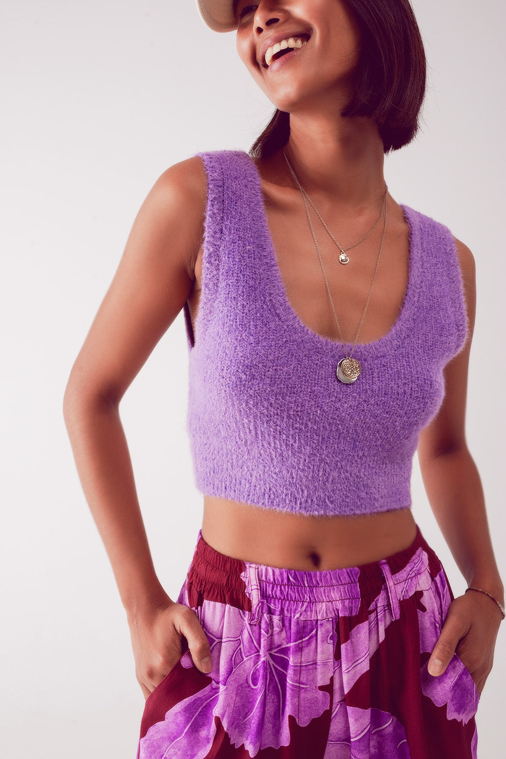 Crop top de punto en violeta