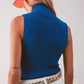 Top de punto con cuello alto en azul