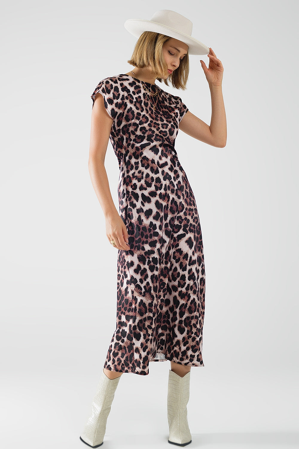 Vestido largo con estampado de leopardo y detalle anudado en la cintura