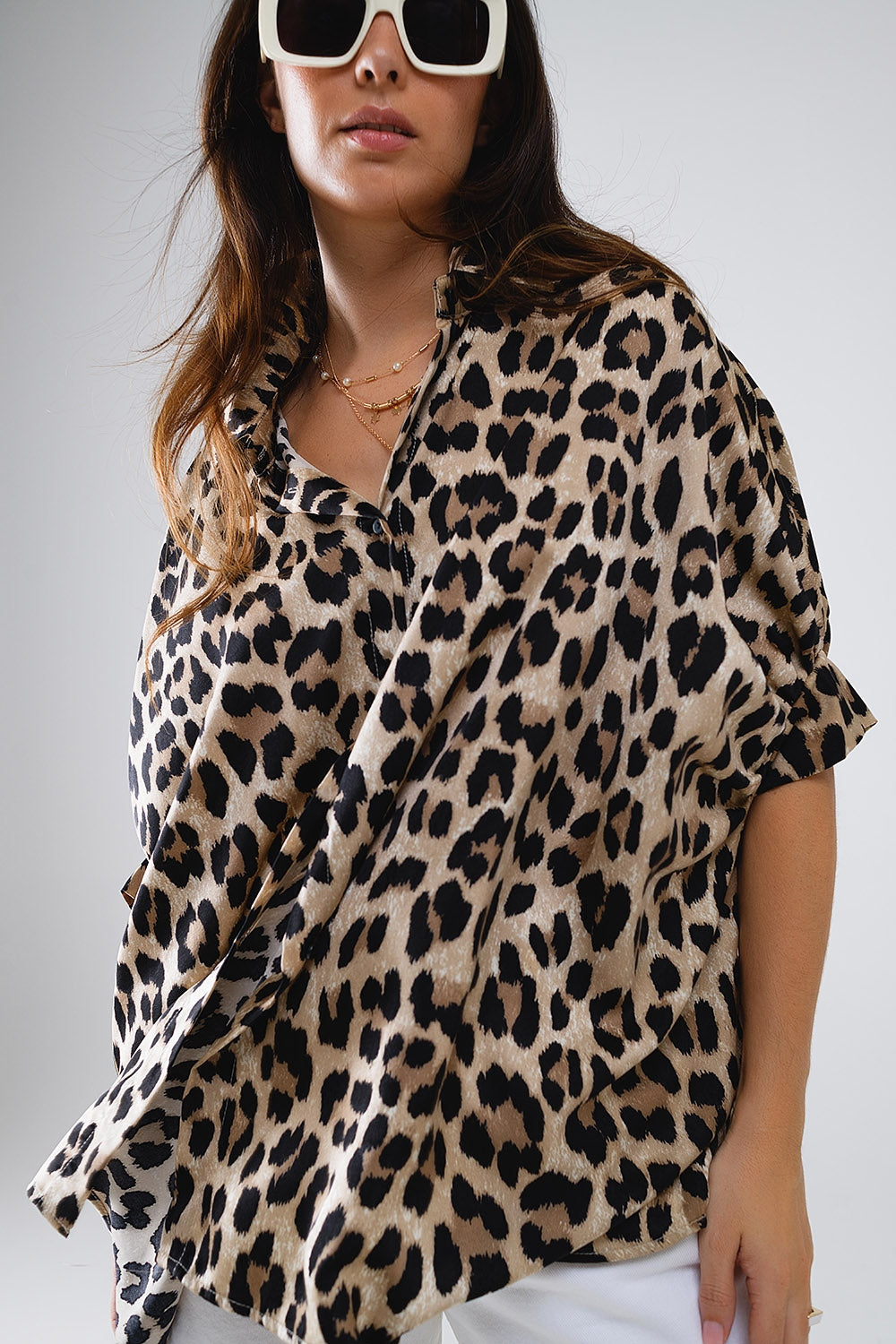 Camisa oversize con estampado de leopardo y mangas largas 3/4