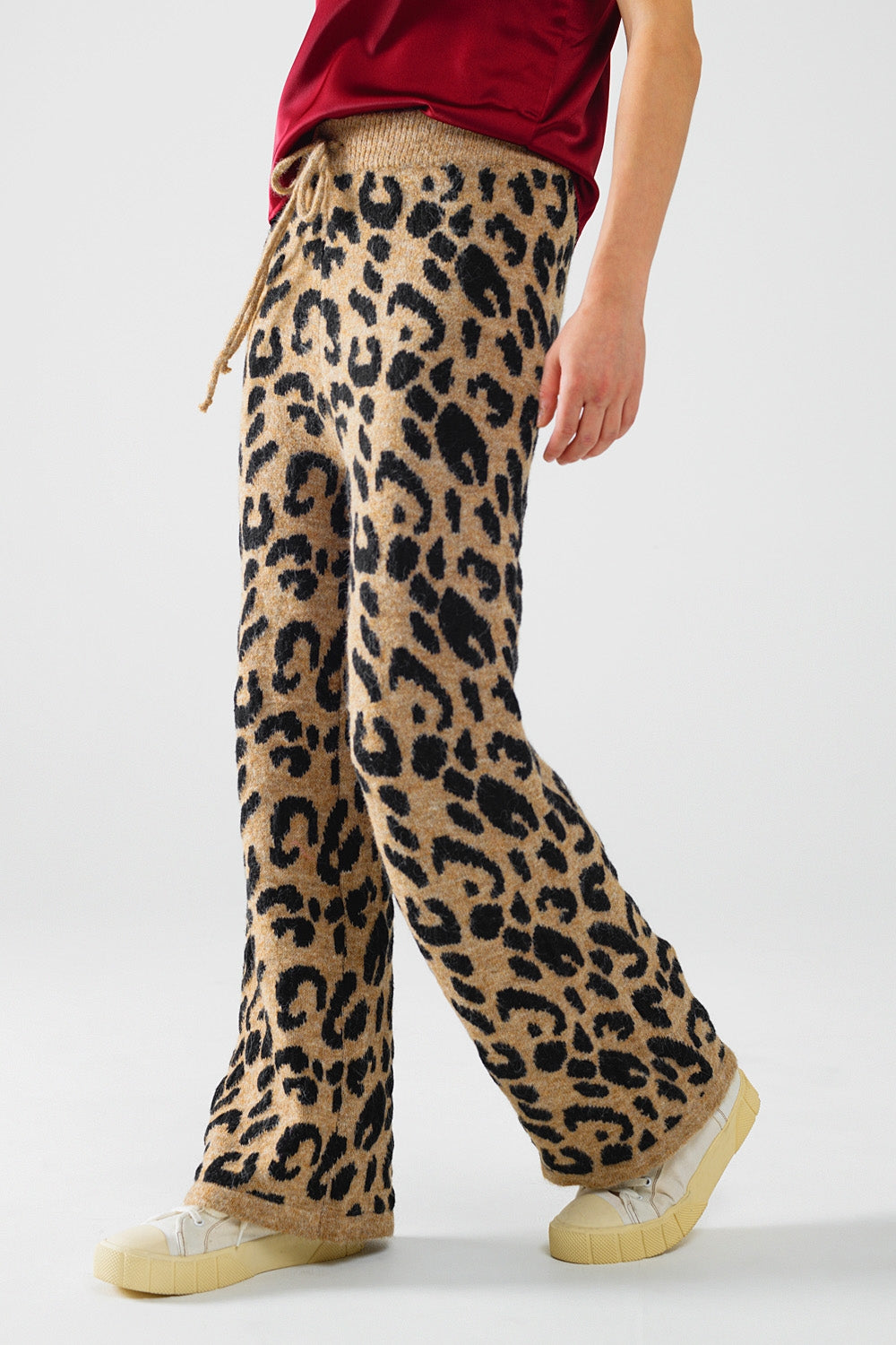 Q2 Leopard print pants with stretchy knit and drawstring detail