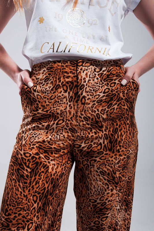 Pantalones anchos con estampado de leopardo en marrón