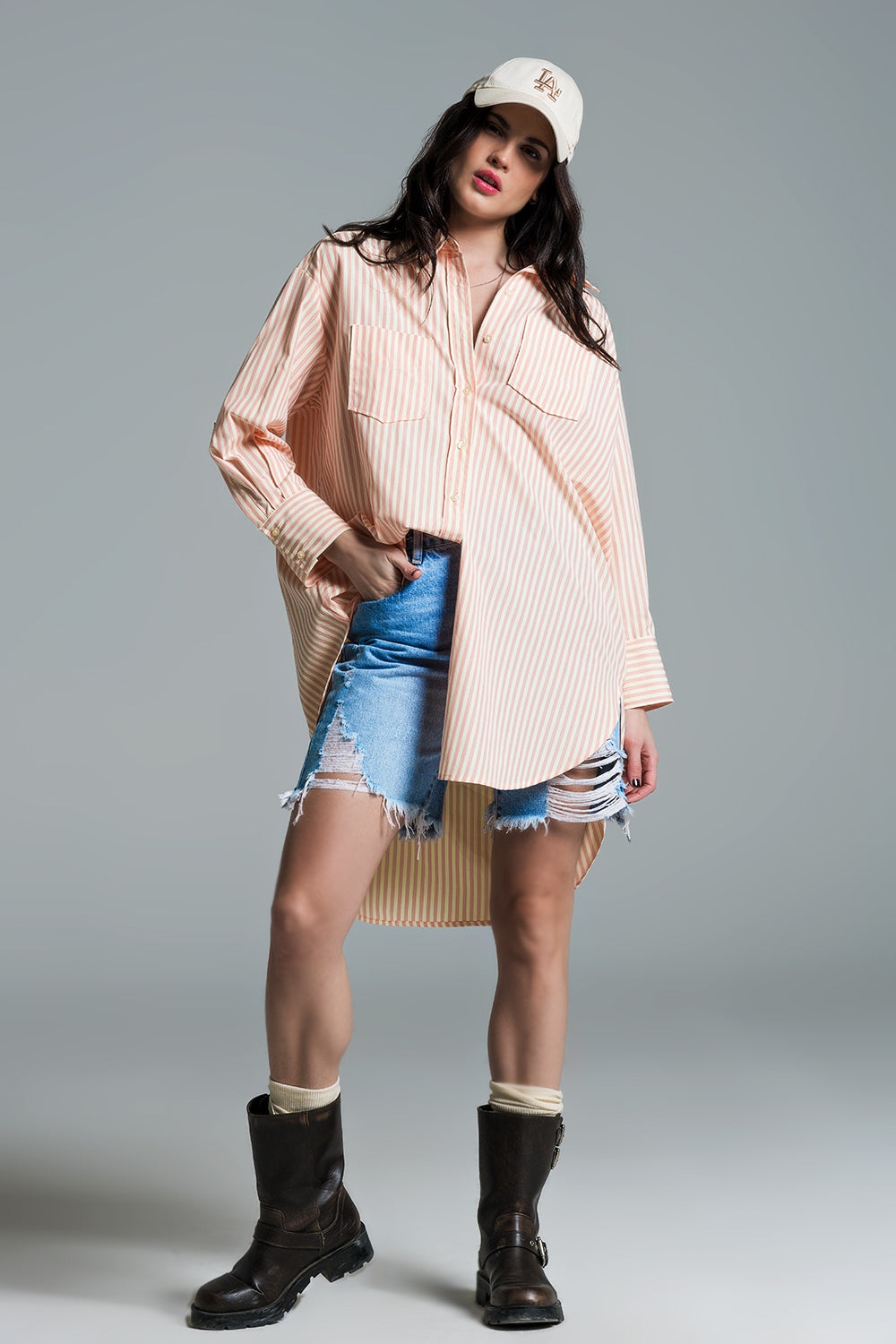 Blusa oversize naranja claro con rayas blancas