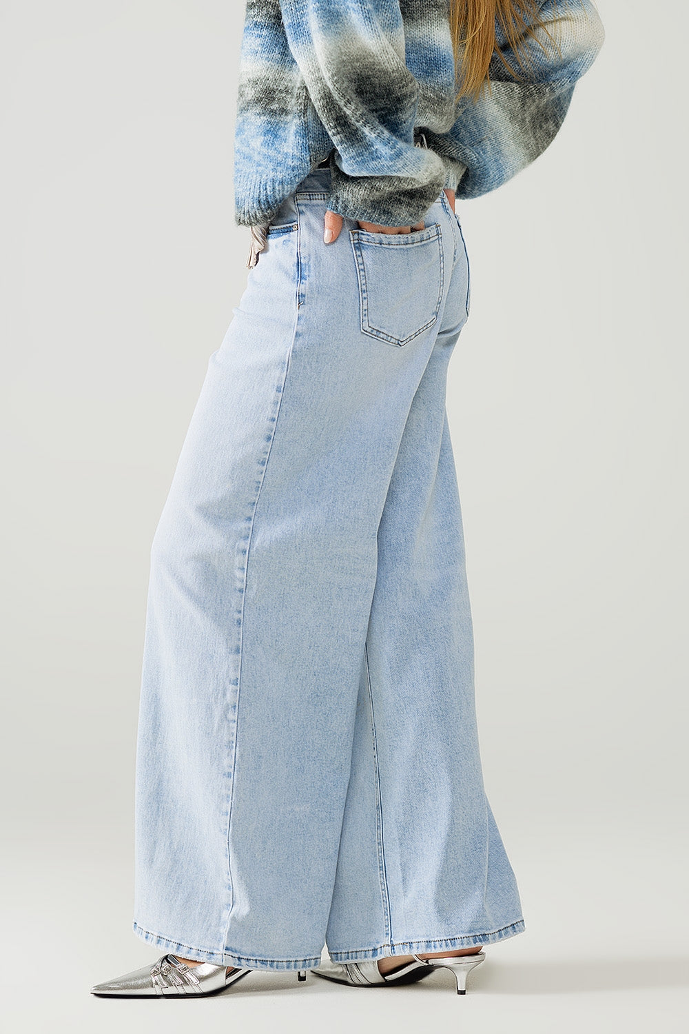 light wash wide leg jeans with stretch