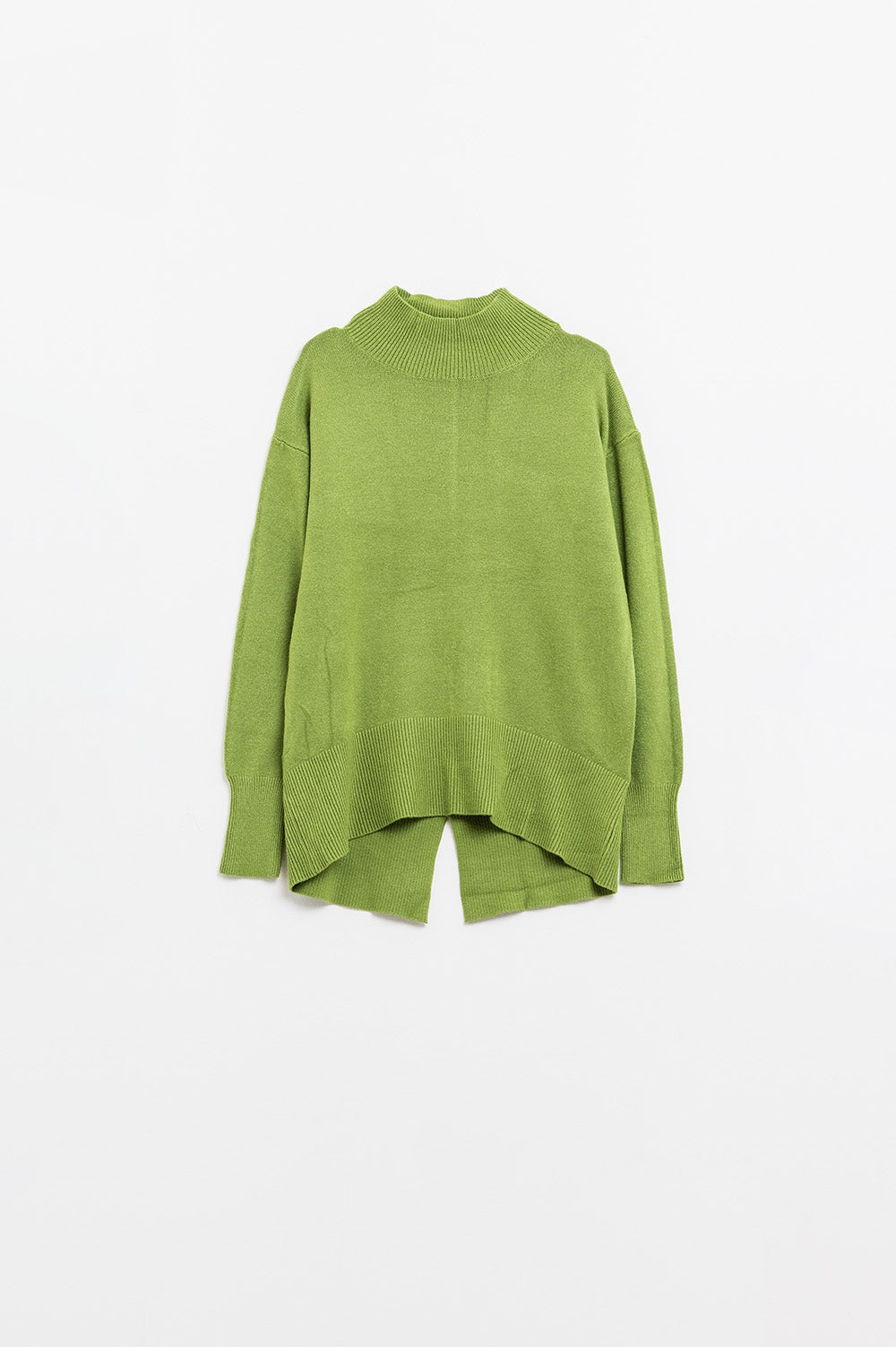 Loose green sweater with opening in the back