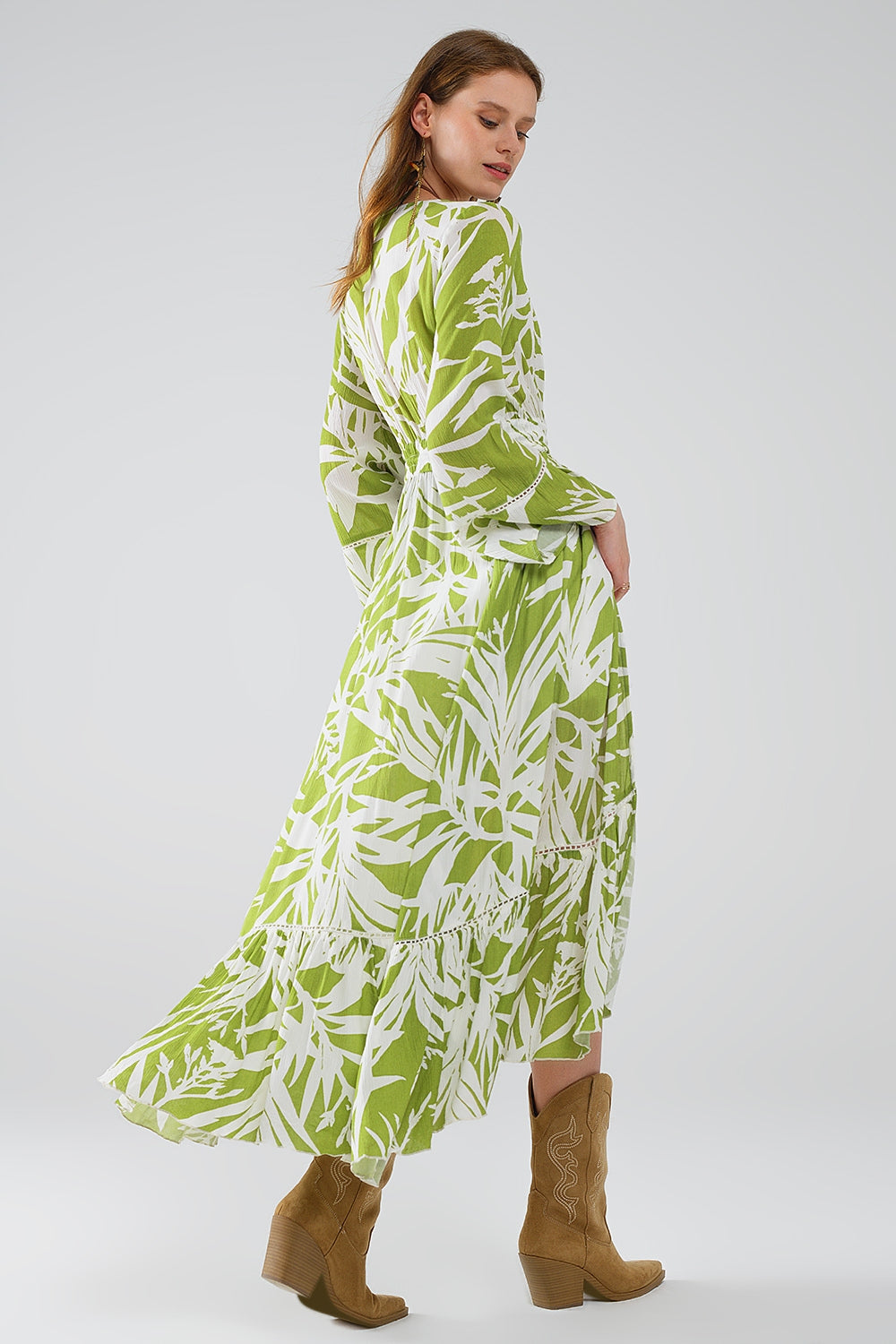 Maxi kimono verde con estampado de palmeras tropicales