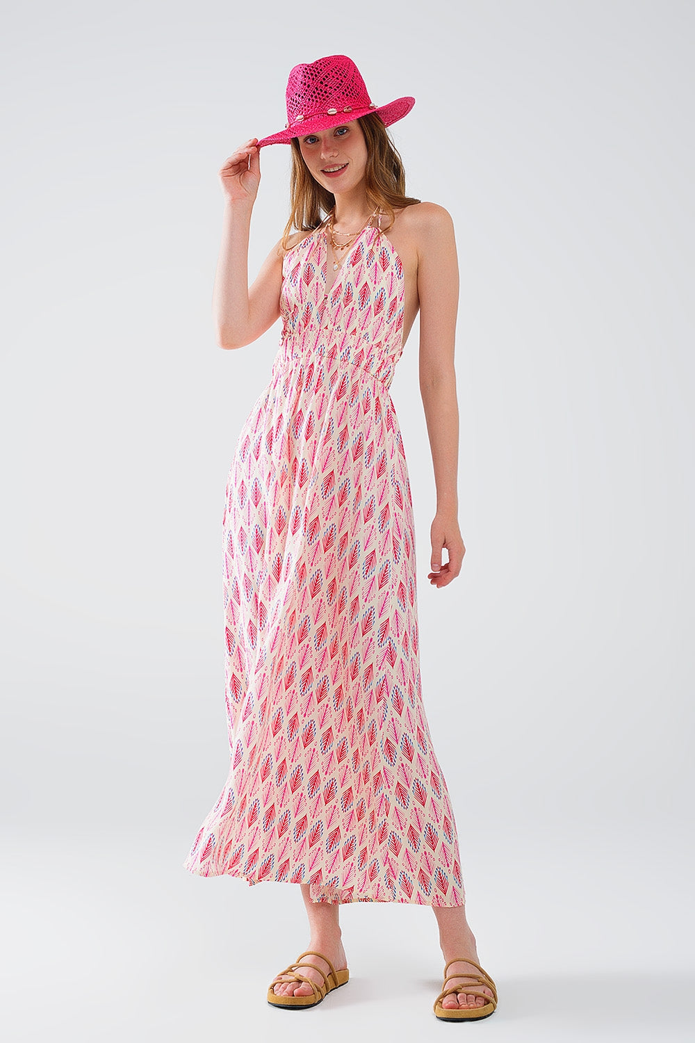 Maxi Summer Dress With Feather Print and Open Back in Pink