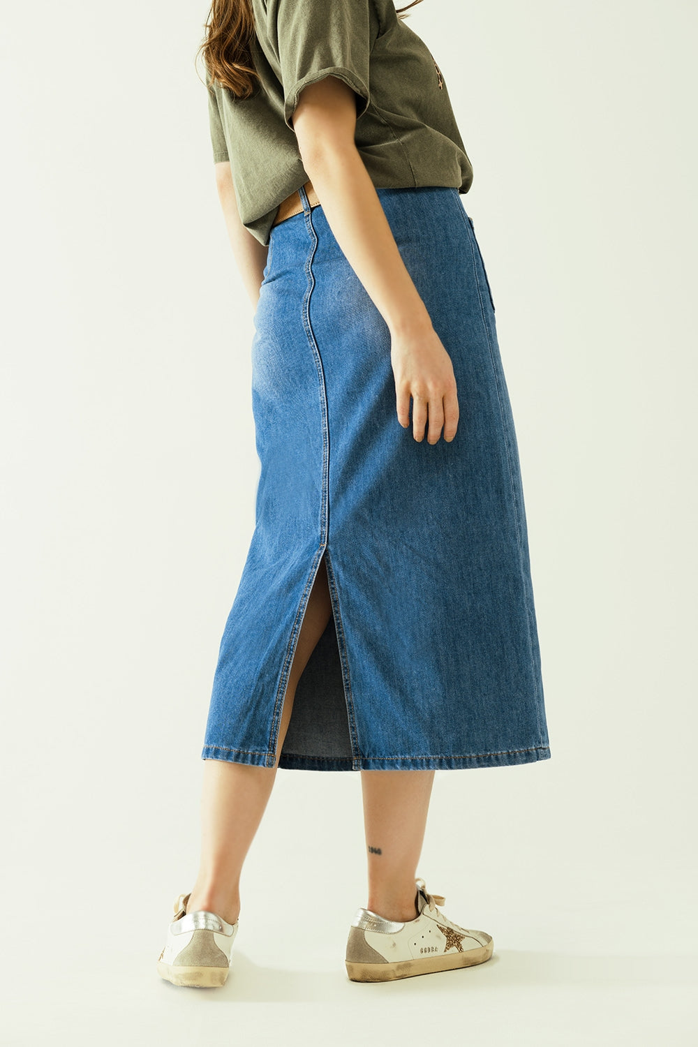 Midi denim skirt with front pockets