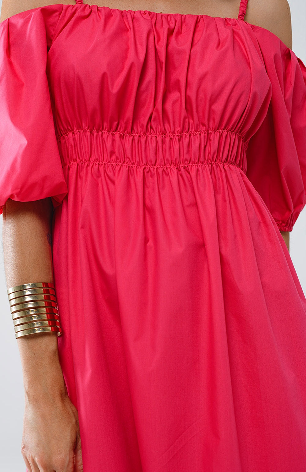 Midi fuchsia dress with short sleeves and straps