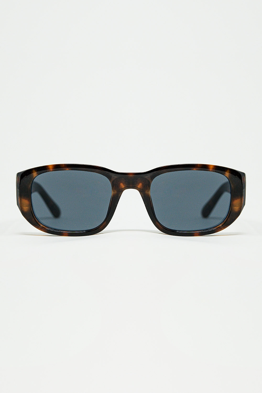 Q2 Oval Sunglasses with High Gloss Transparent Frames in brown