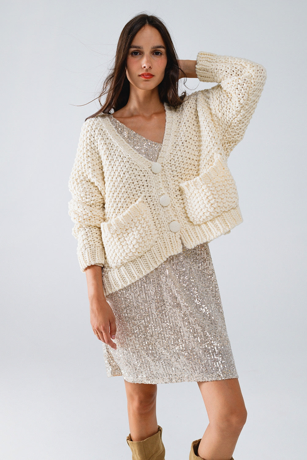 Oversized beige chunky knit jacket with pockets