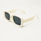 Gafas de sol rectangulares extragrandes con montura ancha en blanco