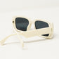 Gafas de sol rectangulares extragrandes con montura ancha en blanco