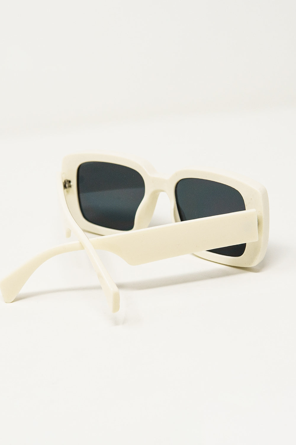 Gafas de sol rectangulares extragrandes con montura ancha en blanco