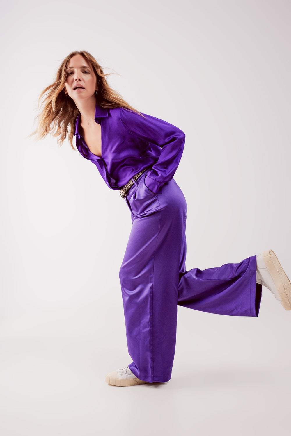 Pantalones palazzo plisados ​​en violeta